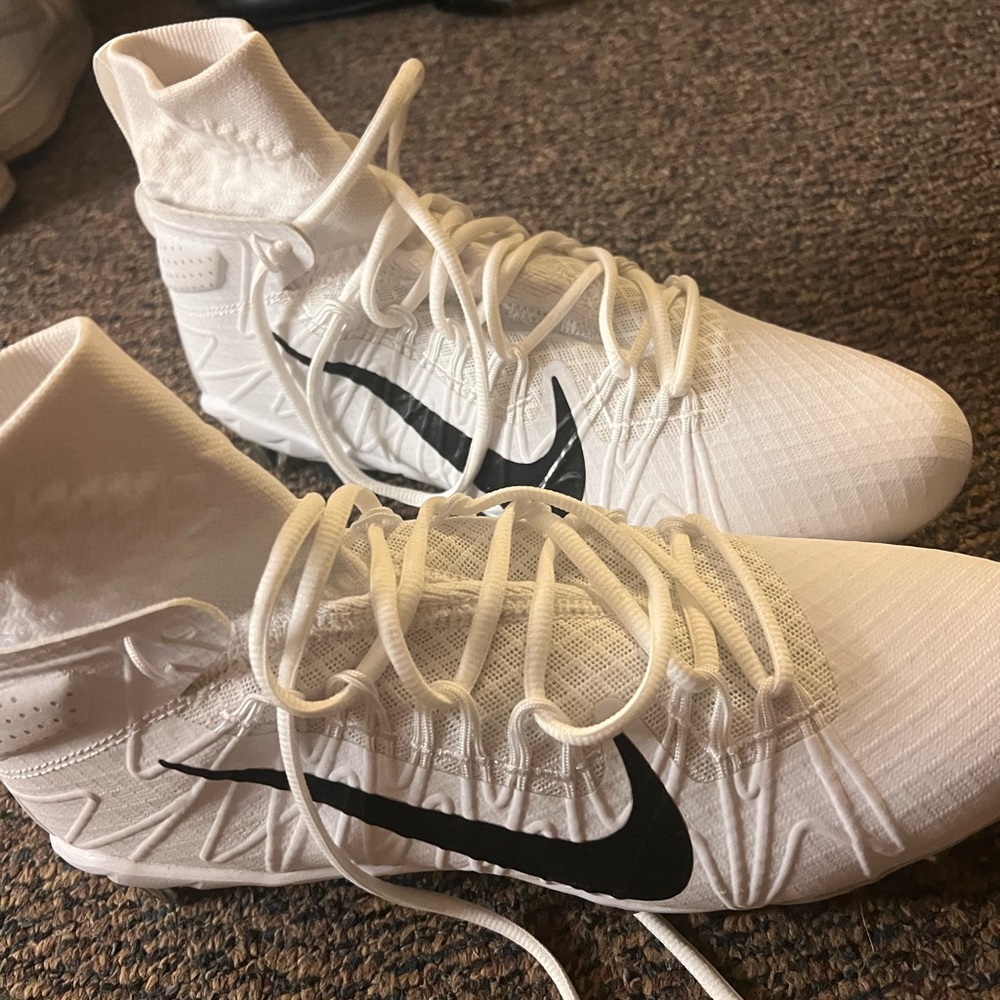 Nike Lacrosse White Two Left Cleats